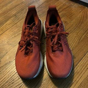 ASICS Nimbus 25 running shoes